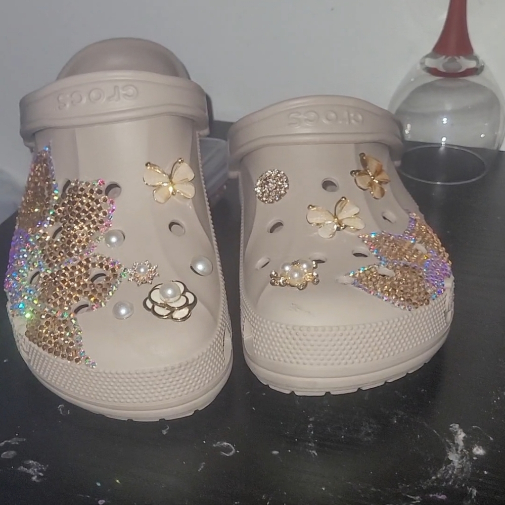 Custom CROCS